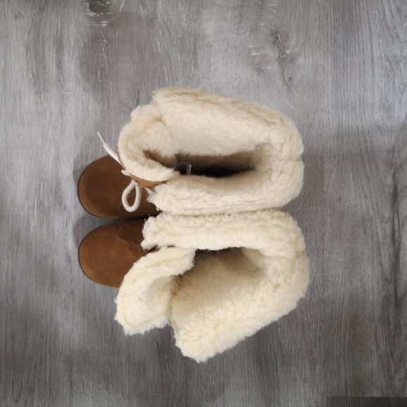 BearPaw Ladies Size 5 Tan Ophelia Sheepskin & Wool Blend Lined Winter Boots - Picture 6 of 10